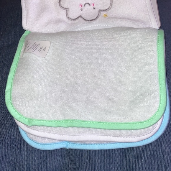 Parent’s Choice Infant Bibs - Picture 6 of 8